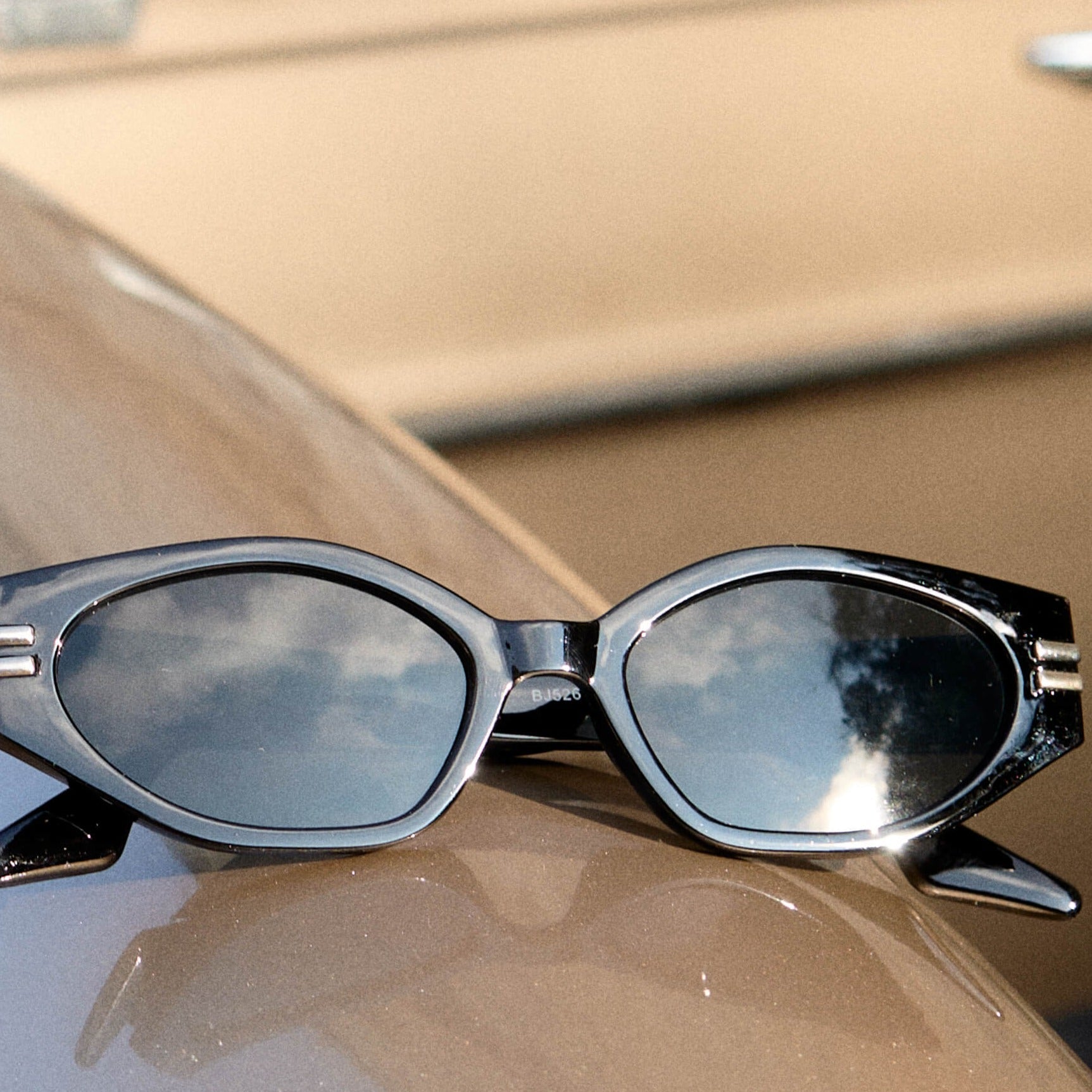 Harsiman Black - Dark Grey
